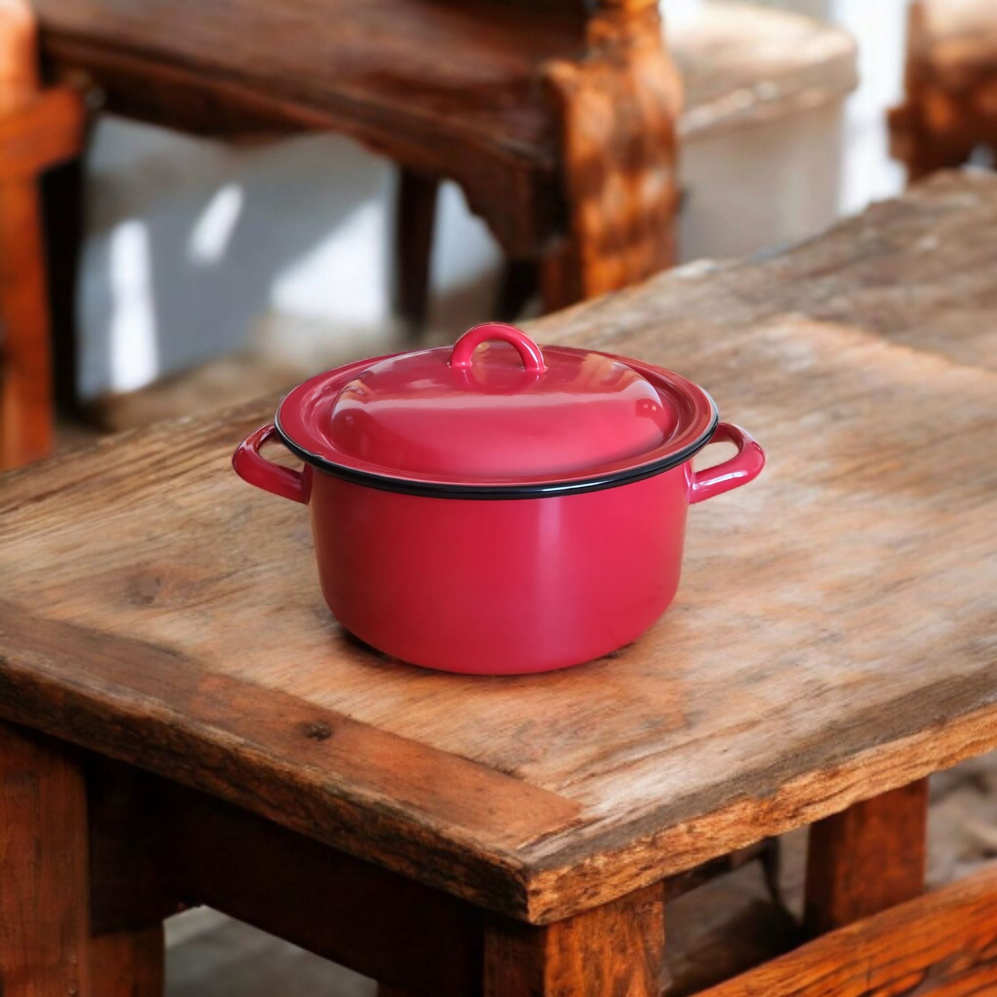 Cratita emailată, roșie, cu capac, 24 cm, 5 litri Cratita emailată, roșie, cu capac, 24 cm, 5 litri